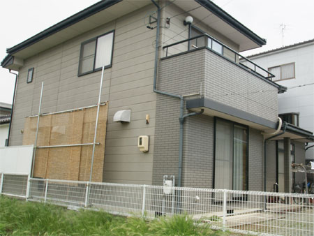 外装塗装リフォーム　長野県上田市　施工前　外壁外観