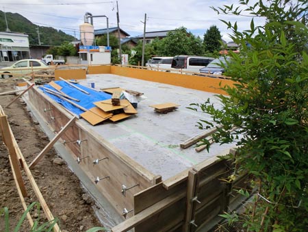 基礎工事　上田市丸子の新築　写真１