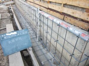 基礎の補強の様子 鉄筋