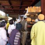 木曽ヒノキの材木見学ツアー写真2