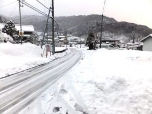 この冬初めての雪　写真2